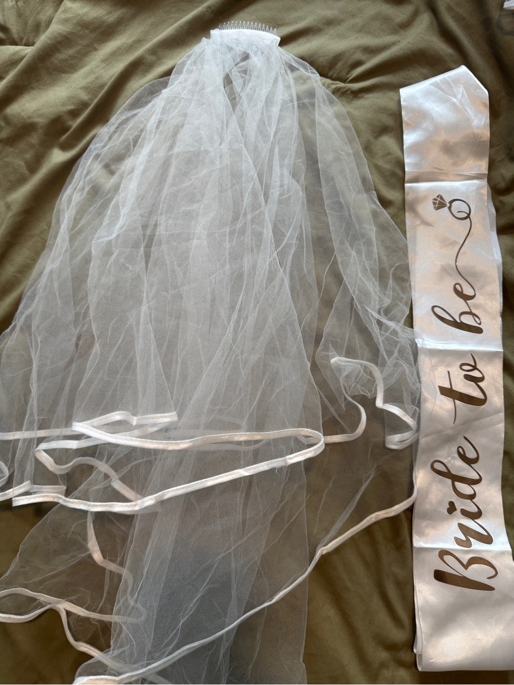 White veil & silver sash